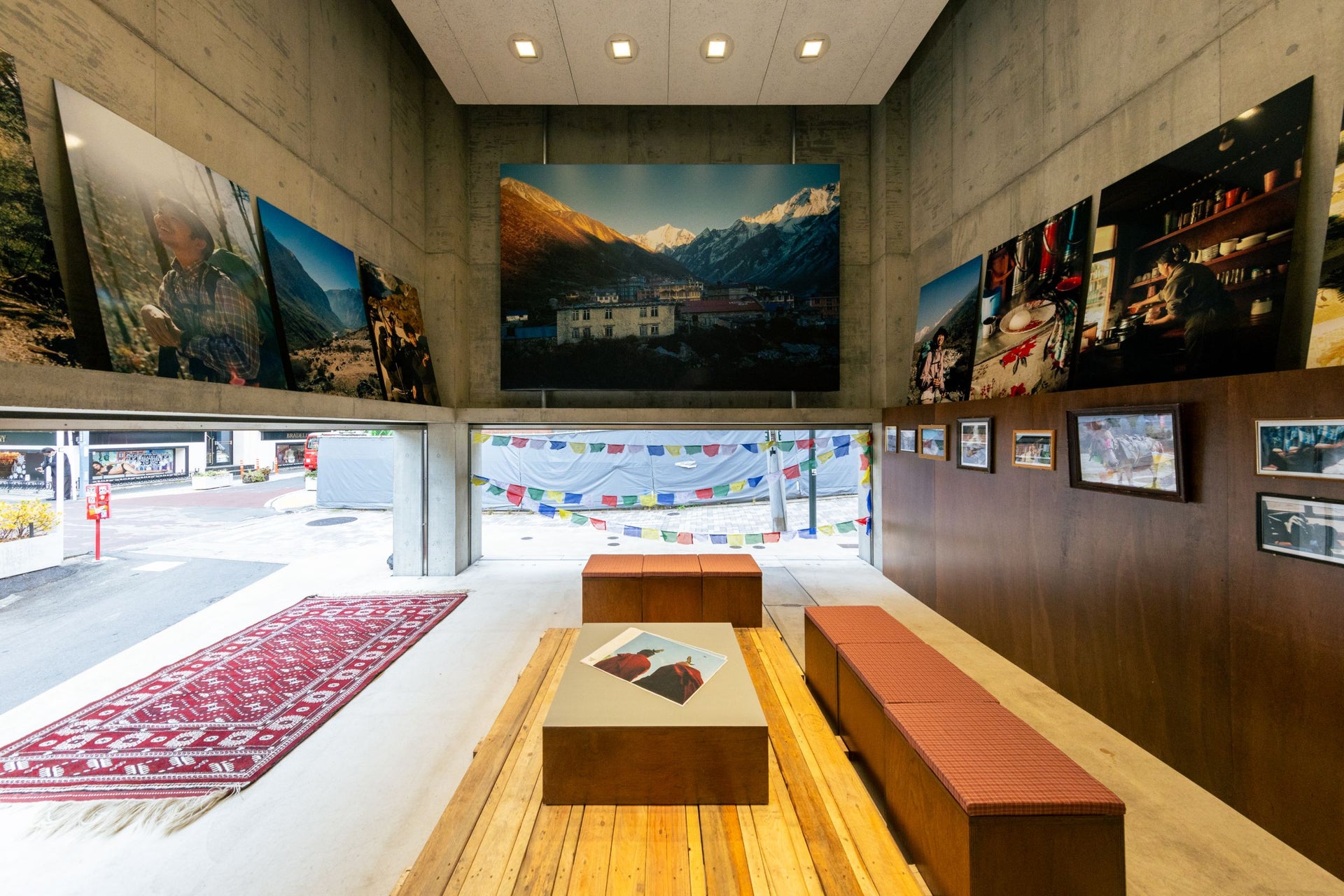 MIDNIGHT PIZZA CLUB Special Exhibition　-音響装置「noon by material record」設置-